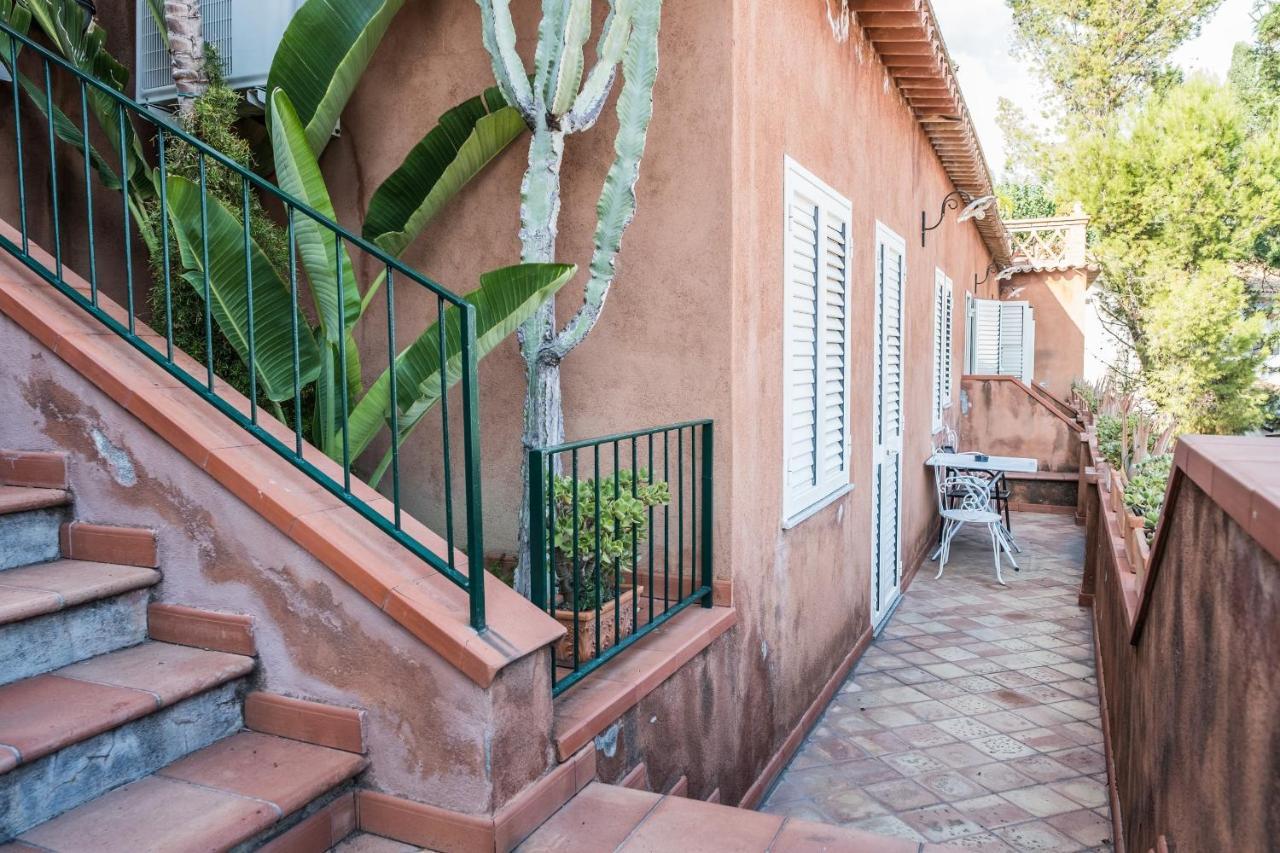 Hotel Villino Gallodoro Taormina Exterior foto